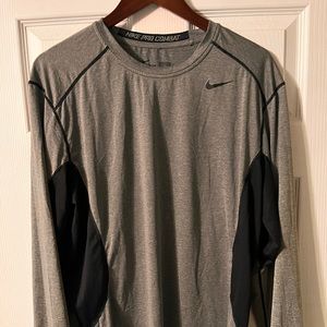 Pro Combat NIKE Ls top